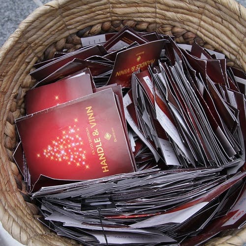 Over 3000 storkundar har levert kort til trekninga. (Foto: Kjetil Vasby Bruarøy)