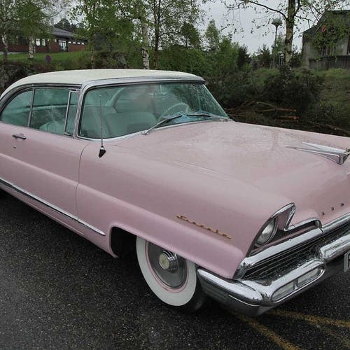 Denne er rosa, men ikkje ein Cadillac. (Foto: KVB)