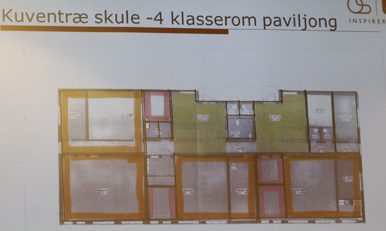 Sånn kan 4 klasserom få plass i modul bygd for 3 klasserom.