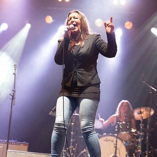 Gina Aspenes er ute med nytt album og spelar på festen (foto: Jannice Bårtvedt)