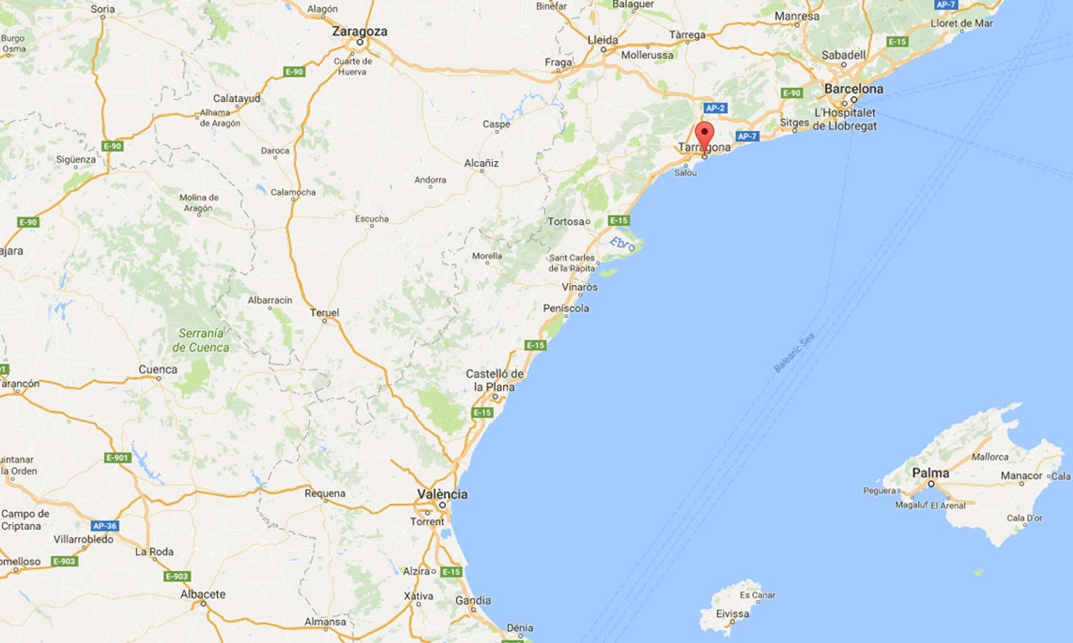 Tarragona ligg ein time sør for Barcelona. (Google Maps)