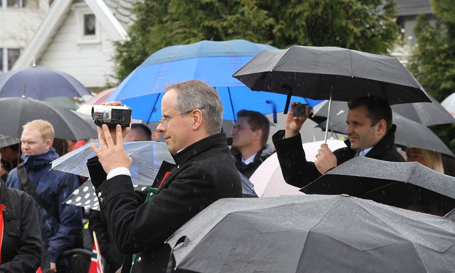 Behov for paraply også i 2012. (Foto: KVB)