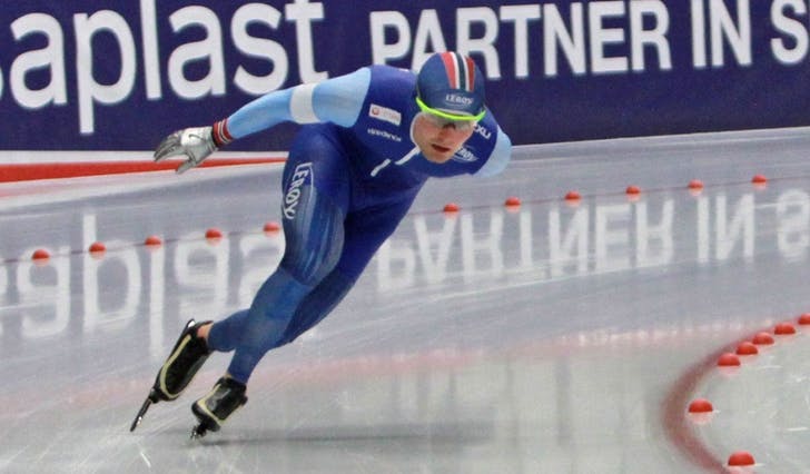 Sverre Lunde Pedersen, her då han tok VM-gull i Inzell, vann 1500 meter under VM allround i kveld. (Foto: KOG)