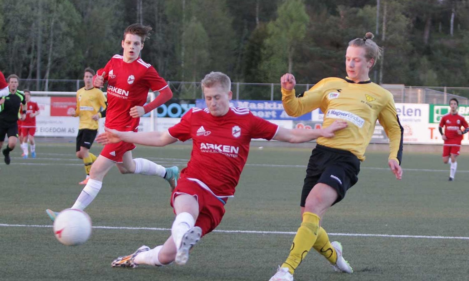 Steffen sette inn 1-0 og var her nær på å auka til 7-0. (Foto: Kjetil Vasby Bruarøy)