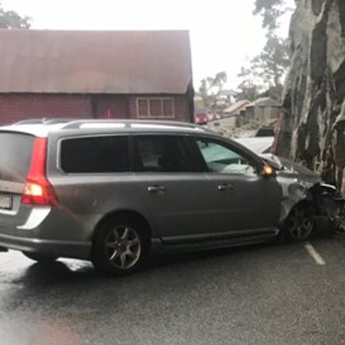 Ulykka skjedde på Lepsøyvegen (lesarfoto)