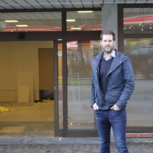 Åge Gulbrandsøy flyttar med BO Eiendomsmegling frå Ulvenskiftet til Osøyro. (Foto: KVB)