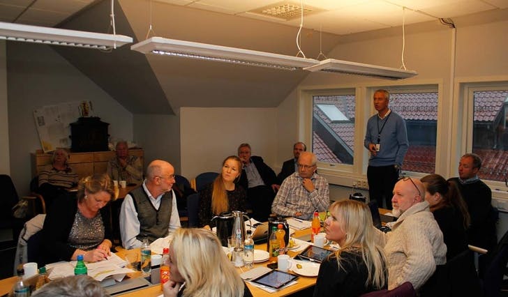Tom Arne Olsen frå Bjånes Fjordboliger AS presenterte planane for plan- og bygningsutvalet torsdag (foto: Andris Hamre)