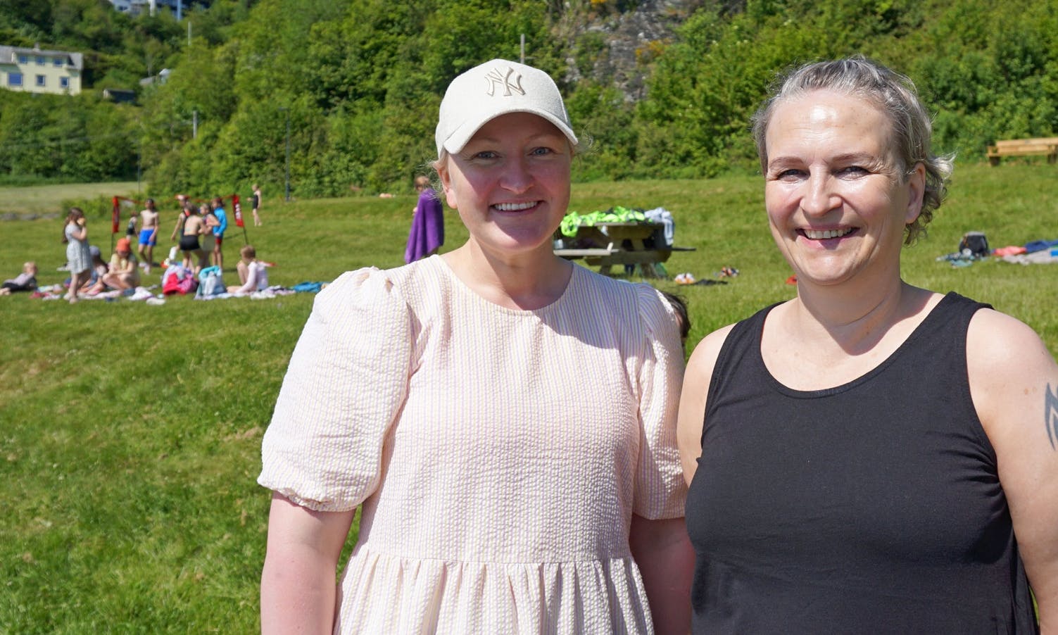 Elever fra både Kuventræ og Bergen til Vikjo for å bade