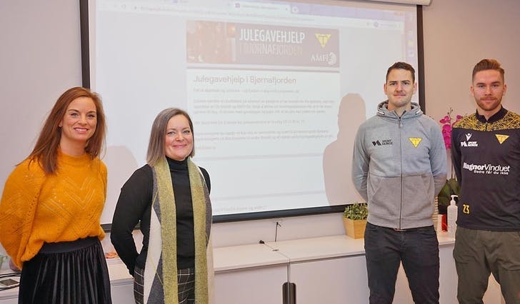 F.v.: Siri Ann, Hanne, Zsolt og Rune då dei i dag lanserte «Julegavehjelp i Bjørnafjorden». (Foto: Kjetil Vasby Bruarøy)