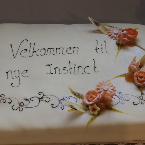Nyopninga blir feira med kake til alle som kjem innom (foto: AH)