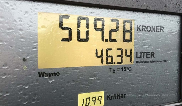 Då Midtsiden fylte diesel rett før klokka 13 torsdag betalte vi under 11 kroner literen (foto: Kjetil Vasby Bruarøy)