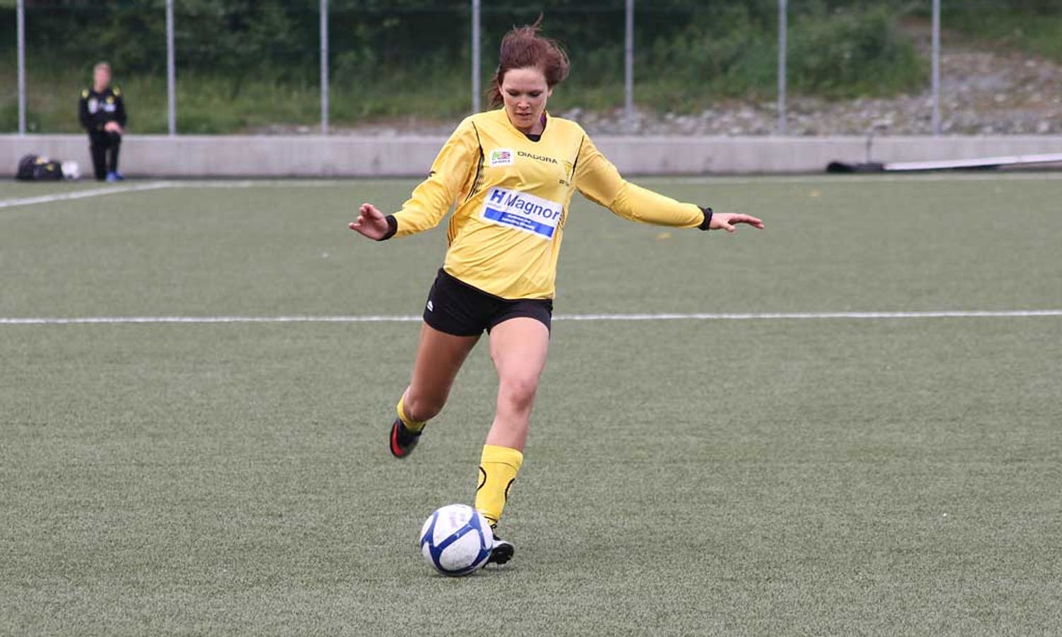 Også 16-åringen Liv M. Herfjord spelte ein god 2. omgang. (Foto: KVB)