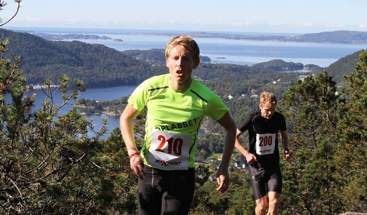 Espen Rognsvåg var raskast i klassen menn 16 til 30 år og nest raskast uansett klasse. Rune Nygaard (t.h.) kom på 3. plass i menn over 30 år. (Foto: Kjetil Vasby Bruarøy)