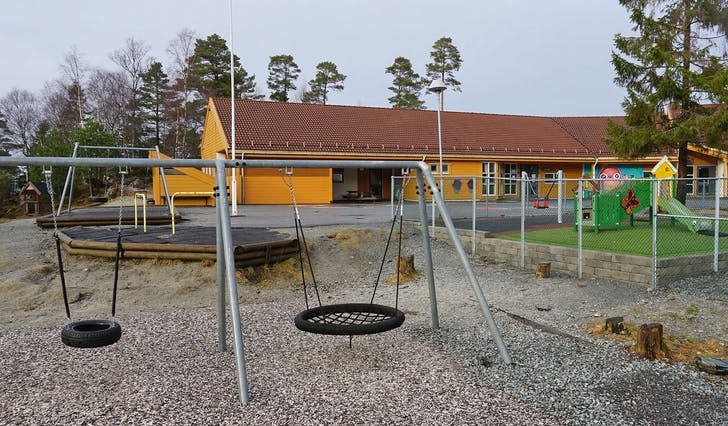 Barnehagen blir i dag driven i delar av skulebygget, har 26 plassar og venteliste. (Foto: Kjetil Vasby Bruarøy)