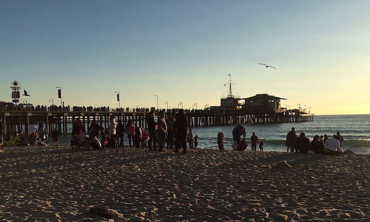 Santa Monica Beach, der Hanne og venane feira nyttår. (Privat foto)
