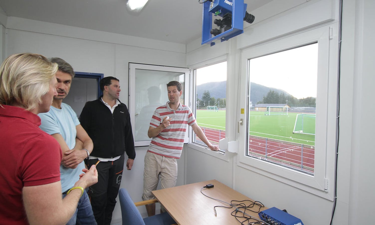 Os Idrettspark har nytt klubbhus og mykje nytt utstyr, blant anna til tidtaking. (Foto: KVB)