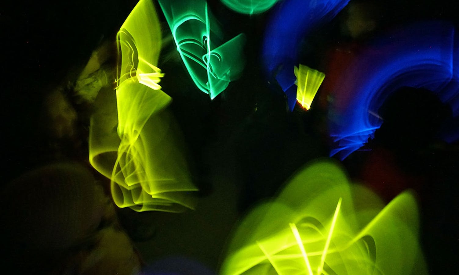 Glowsticks er gøy! (Foto: KOG)