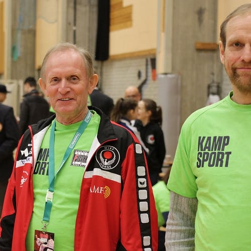 Jan Erik Aase og stemneleiar Oddbjørn Aspenes. (Foto: KVB)