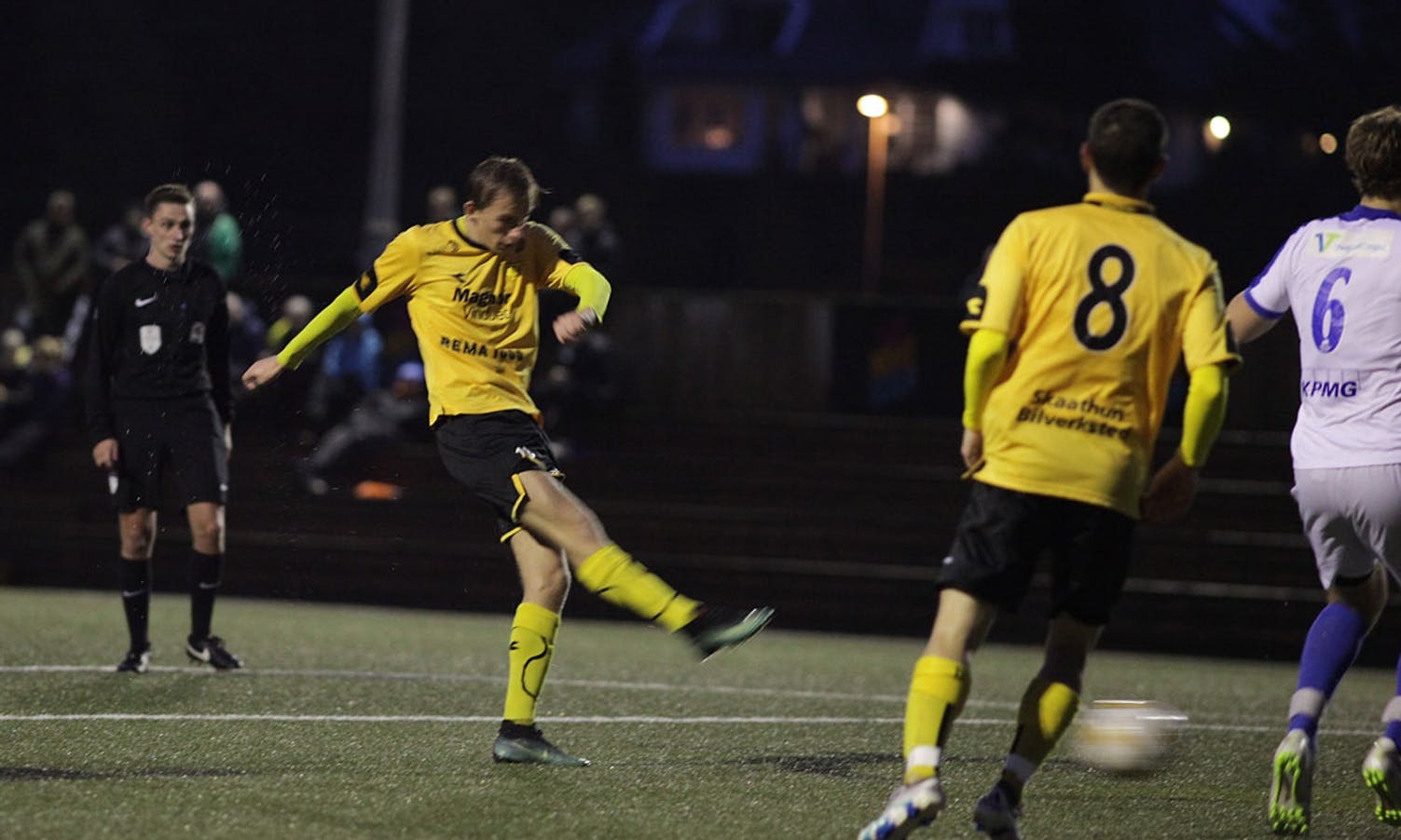 Steffen Kvamsdal hadde to assist. Her set han sjølv inn 5-0. (Foto: KVB)