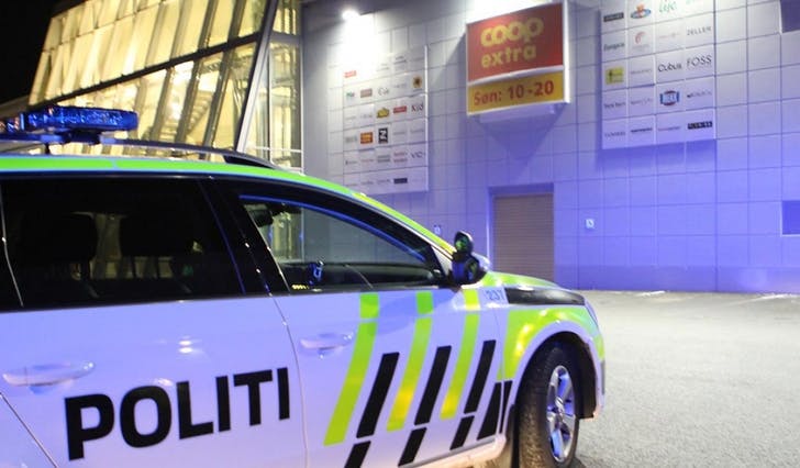 Politiet rykte ut til AMFI Os søndag kveld. (Arkivfoto: Kjetil Vasby Bruarøy)