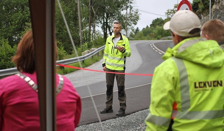Ny gangveg i Sperrevika: Markering før skulestart