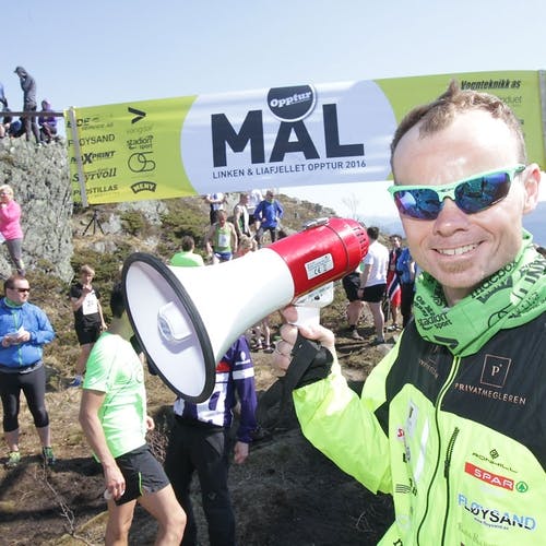 Bjørn Tore Taranger tok NM-sølv i 100 km dagen før. På Linken var han speaker. (Foto: KVB)