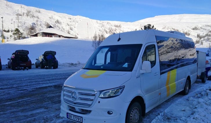 Tre dagar i vinterferien var Os Taxi i Eikedalen med passasjerar. (Foto: Ole Henning Kristoffersen, Os Taxi)