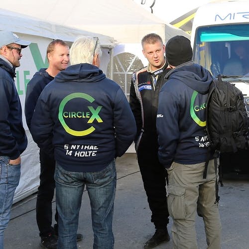 Team CircleX i finalen i RallyX Nordic supercar. (Bilde: Teamfotograf Jørgen Bruntveit)