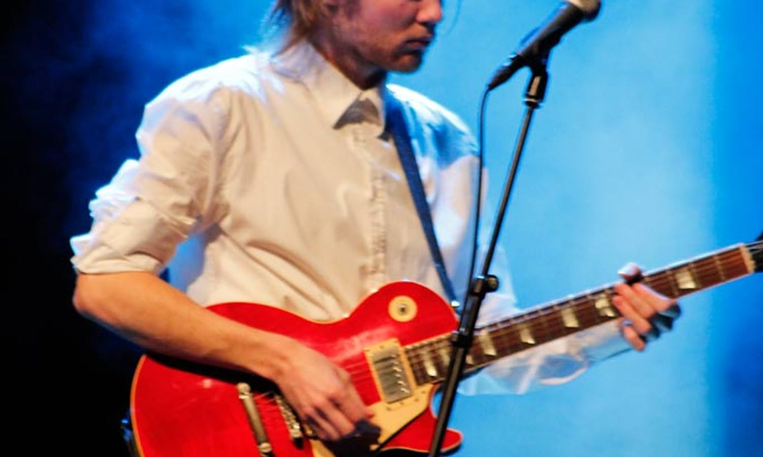 Lars Finborud på gitar (foto: Andris Hamre)