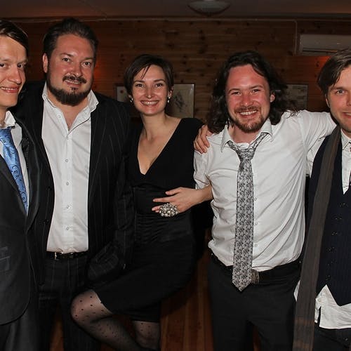 Paul Inge, Stian, Ine, Ole og Reidar - alle longshottane var med på festen. (Foto: KVB)