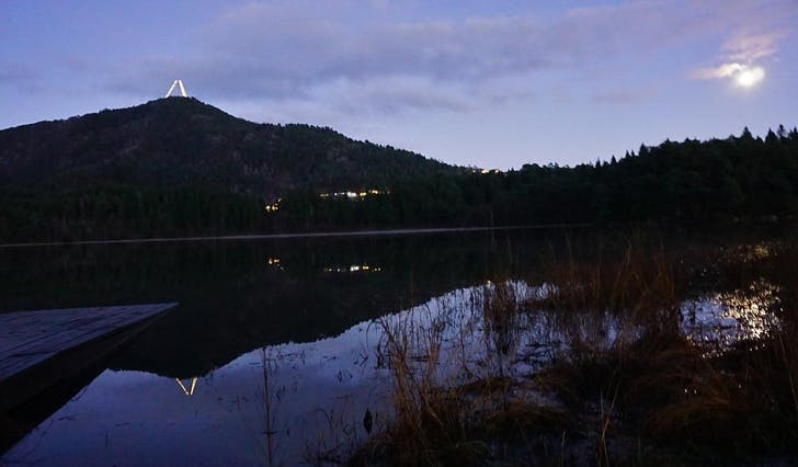 Borgafjellet sett frå Banktjørn torsdag ettermiddag. (Foto: Kjetil Vasby Bruarøy)