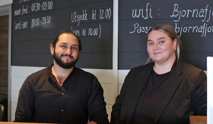Manar Alhashemi og Sarah Louise Wahlen eier og driver hotellet sammen. (Foto: Kjetil Vasby Bruarøy)