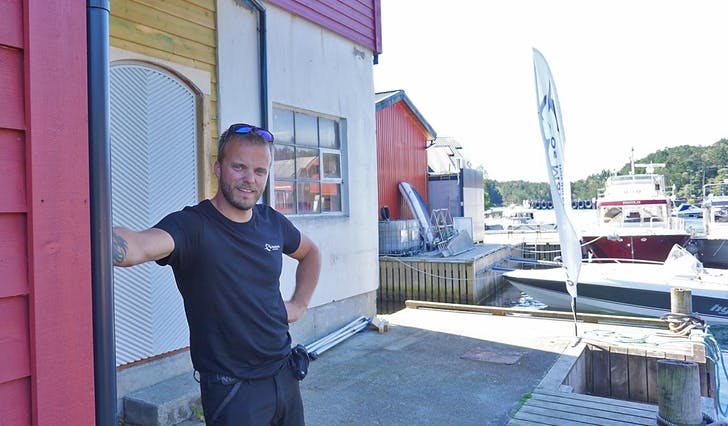 Morten Tøsdal går frå éin verkstad på 30 kvm til to på til saman 250 kvm på Halhjem. (Foto: Kjetil Vasby Bruarøy)