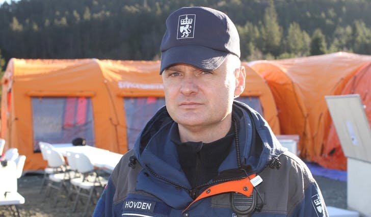 Eivind Hovden, her då han leia trening av spesialstyrke i Sivilforsvaret på Ulven i 2017, blir ny brannsjef i Os. (Foto: Andris Hamre)