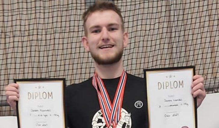 Karatemeister Kvamsdal vann NM-gull i kickboxing