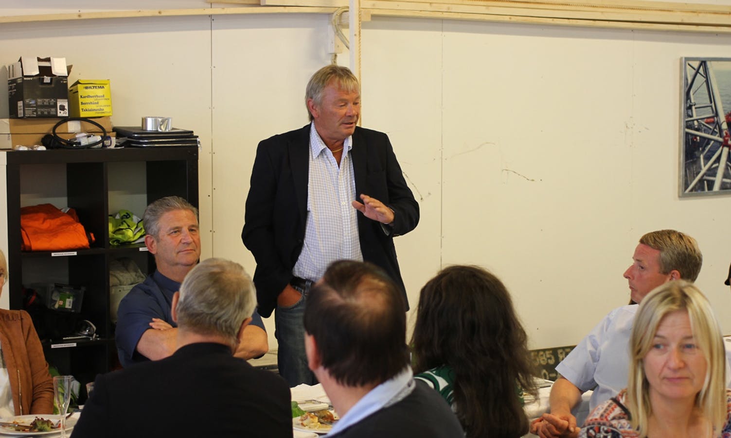 Kjell Størksen saman med styreleiar Roald Stigen og olje- og energminister Terje Søviknes (foto: AH)