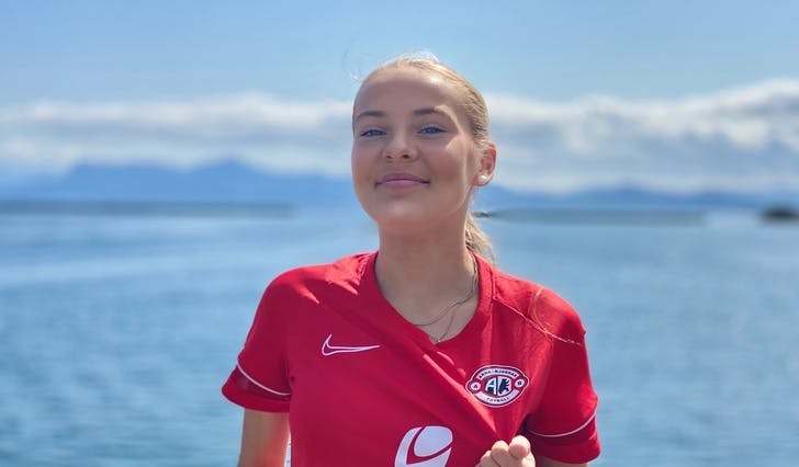 I løpet av sommaren vart Nora Nøss klar for Toppserieklubben Arna-Bjørnar. (Foto: Ørjan Håland)