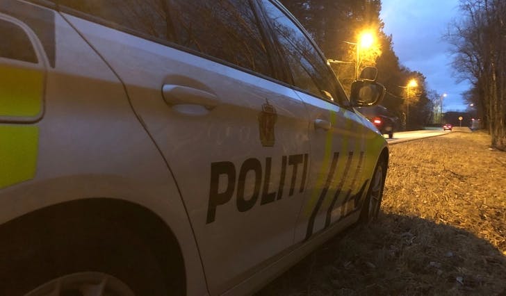 Politiet sjekka ein bilist på Halhjemsvegen i natt. (Arkivfoto: Kjetil Vasby Bruarøy)