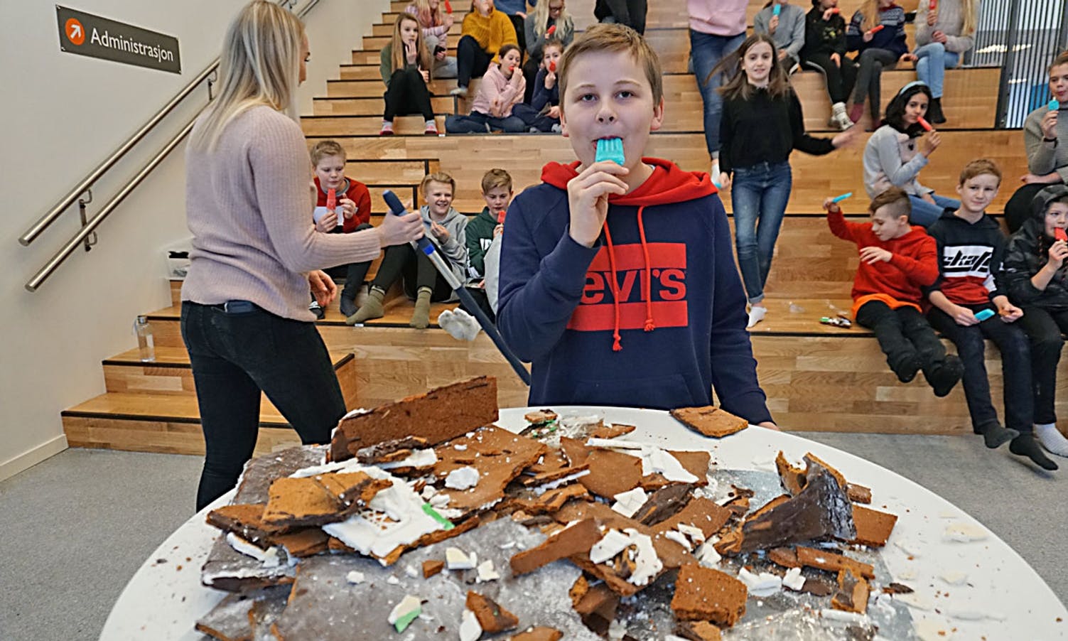 Ekstra kjekk skuledag på Lunde barneskule i dag.  (Foto: KOG)