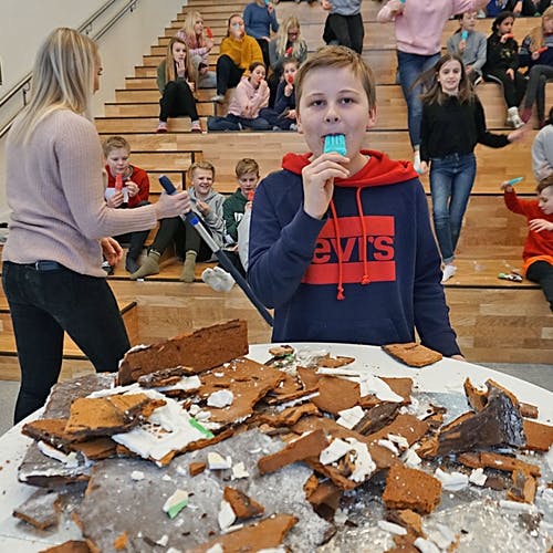 Ekstra kjekk skuledag på Lunde barneskule i dag.  (Foto: KOG)