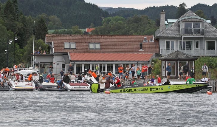Kafé Ole B, her under Bergen Poker Run i fjor sommar. (Foto: Kjetil Vasby Bruarøy)
