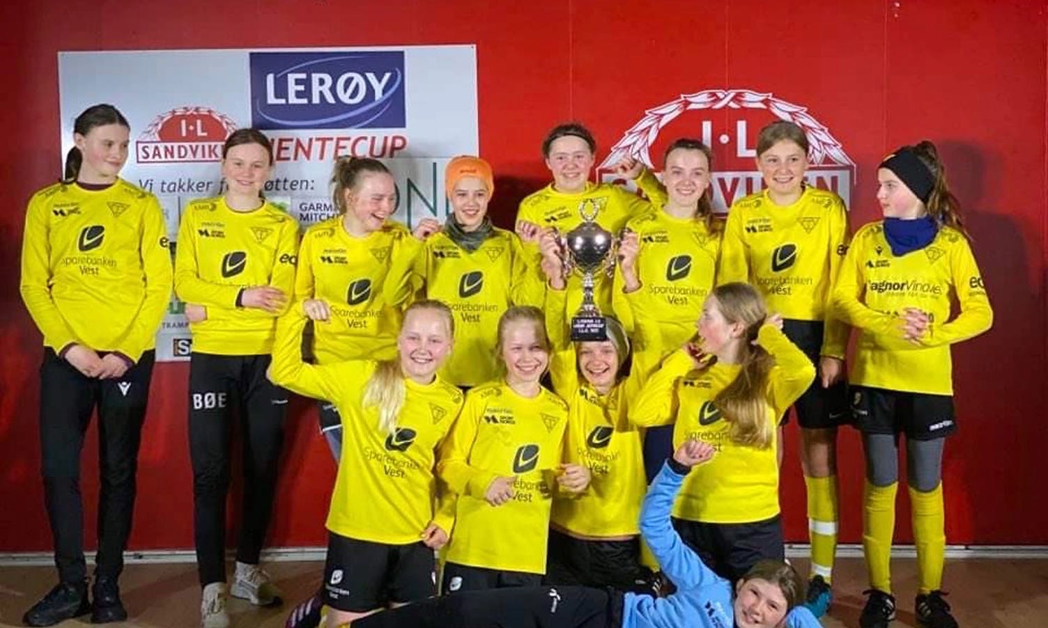 Os J13 tok 2. plass i Sandviken Lerøy Cup