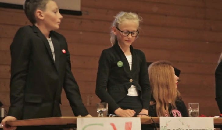 SV lovde leksefri skule og hausta mange stemmer. (Skjermskot frå videoreportasje, foto: Ørjan Håland)