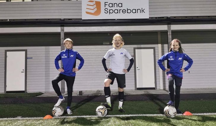 F.v.: Fredrik S. Skeie, Magnus Spangelo Haga og Lucas Eide Døsen. (Foto: Martin Eidsvik, Nore Neset il)