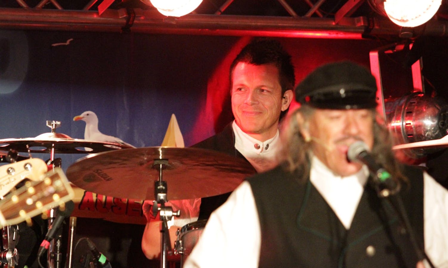 Espen Vågstøl på trommer. (Foto: KVB)