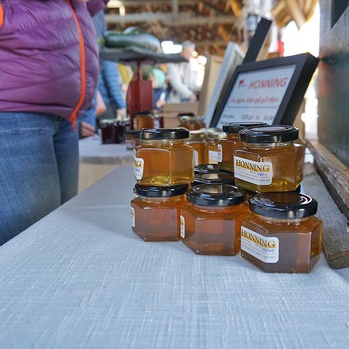 Honning frå Lysefjorden. (Foto: KOG)