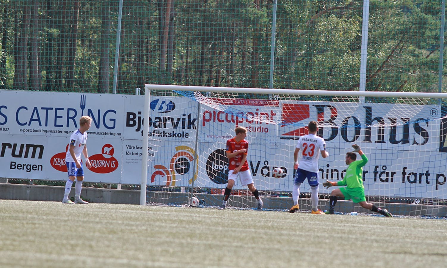 Karol Krzysztof Zielinski set inn 2-0. (Foto: KOG)