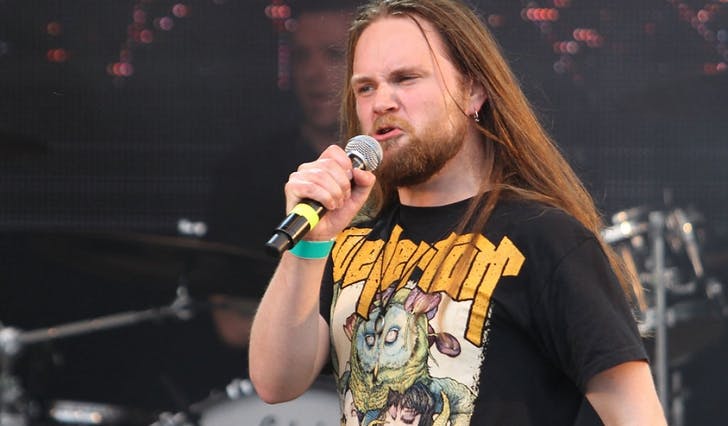 Eirik Søfteland under fredagens konsert med KingCalling. (Foto: Kjetil Vasby Bruarøy)
