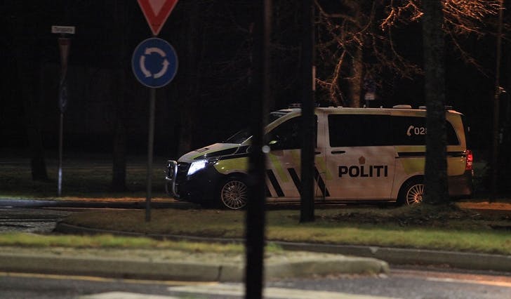 Politiet køyrde mann heim frå Os sentrum i natt. (Arkivfoto: Kjetil Vasby Bruarøy)