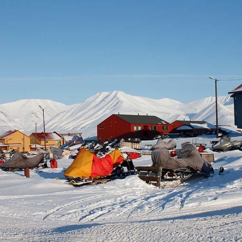 Tettheiten av snøscooterar er høg. Vinterstid er det det best egna framkomstmiddelet (foto: AH)